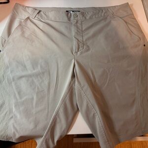 Men’s North Face Light Beige Stretch Shorts